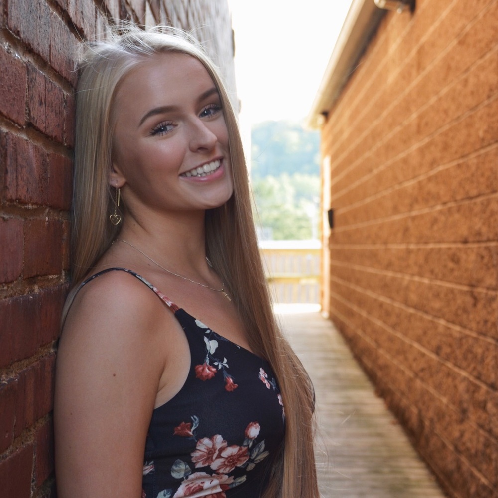 Meet your Posher, Loren